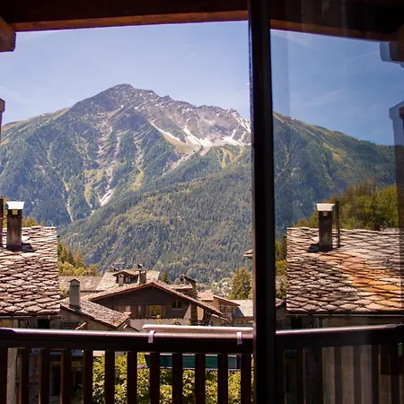 Apartment Mountain