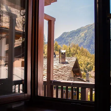 Mountain Apartment